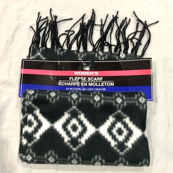 GREENBRIER INTERNATIONAL women’s/men’s plush Fleece Scarf size 9.5 x 59 in NWT - Picture 2 of 6